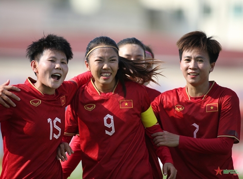 Xem trực tiếp đội tuyển nữ Việt Nam và Philippines (bóng đá SEA Games 32)

